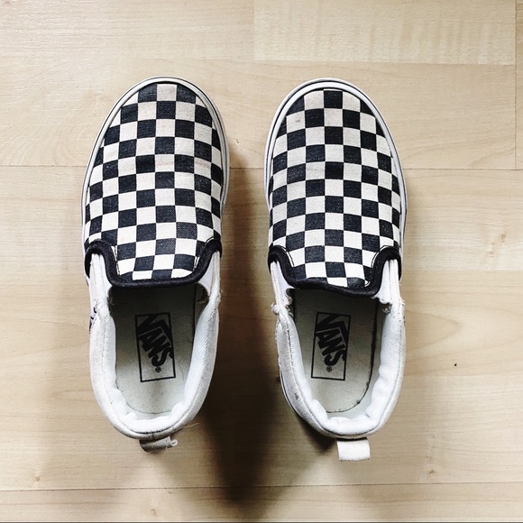 2 PAIRS VANS CHECKERED SLIP ONS (12.0 and 12.5 YOUTH sizes ) - Picture 3 of 6